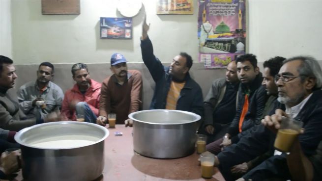 go to Gemütlichkeit für Gehörlose: Eine Tasse Tee in Pakistan